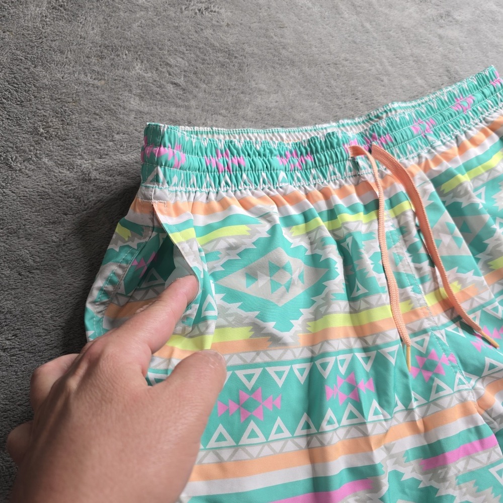 Chubbies Shorts Men's XL Teal Aztec En Fuegos 7" Swim Trunks Lined Drawstring - Picture 2 of 16